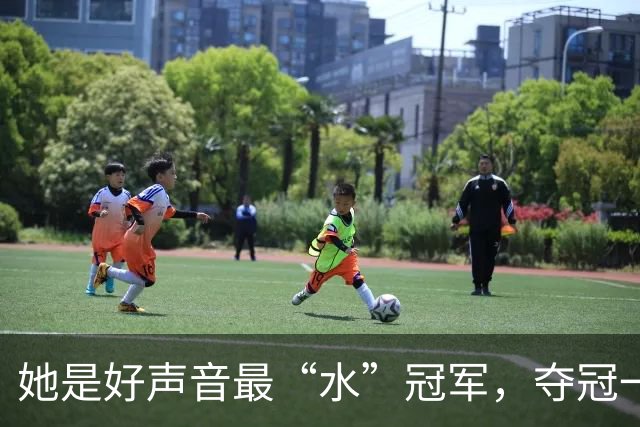 她是好声音最“水”冠军，夺冠一个月后无人问津，如今判若两人